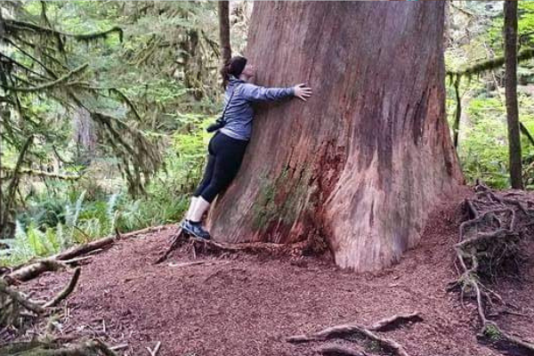 Meet Ashleigh, a Fun-Loving, Self-Caring Mom Seeking Balance