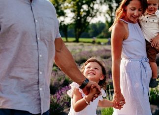 100 Hacks to Simplify Your Life: For Mom, Kids, Houseplants + More