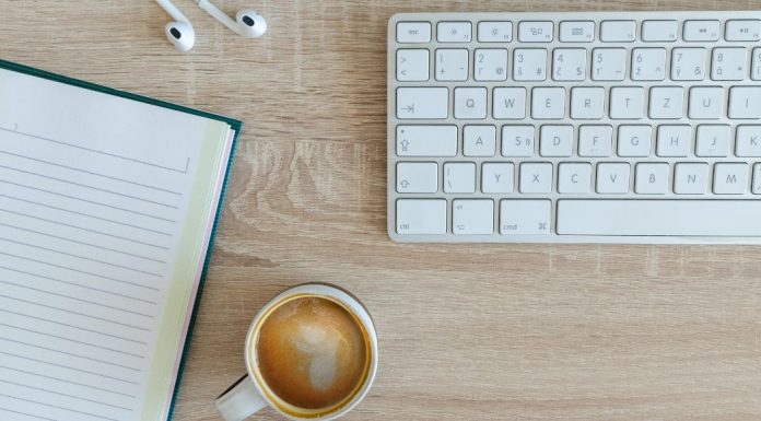 Pursuing Your Education While Being a Mom? You’re a Rockstar! studying