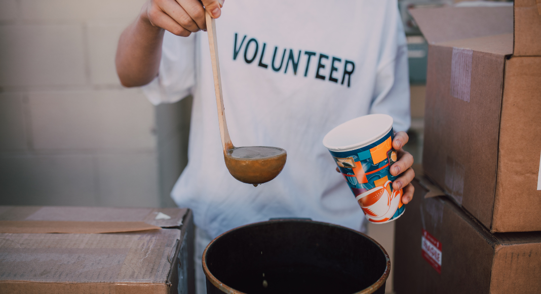 holiday volunteering